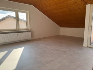 Wohnzimmer Ansicht 2/leer